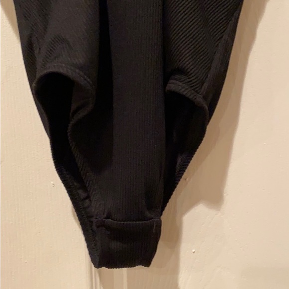 BNWT JR 1piece sexy black bathing suit size Small - Picture 6 of 8